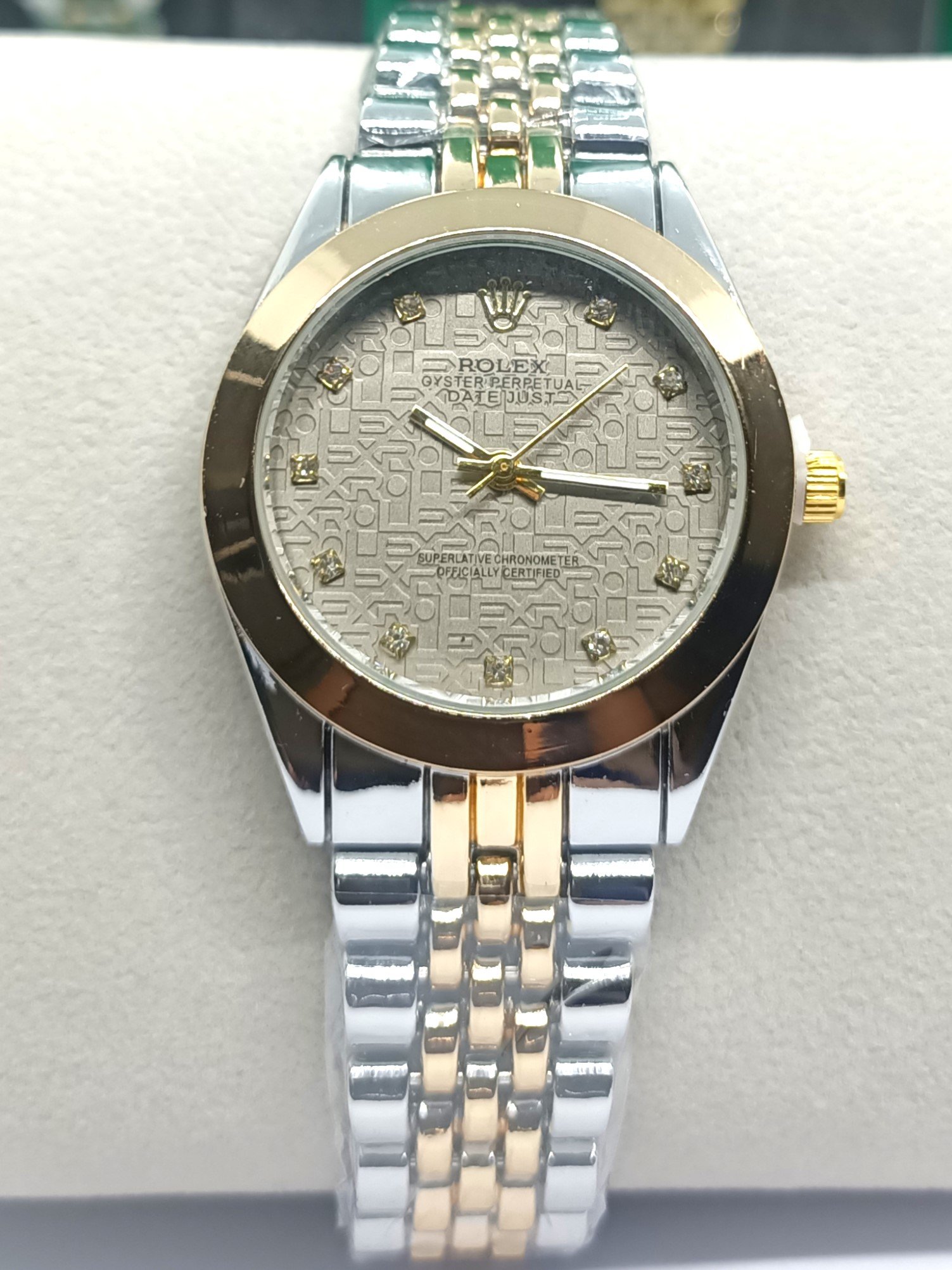 الصورة الرئيسية